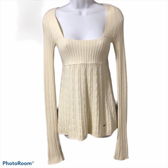 Hollister Cream Colour Empire Waisted Sweater